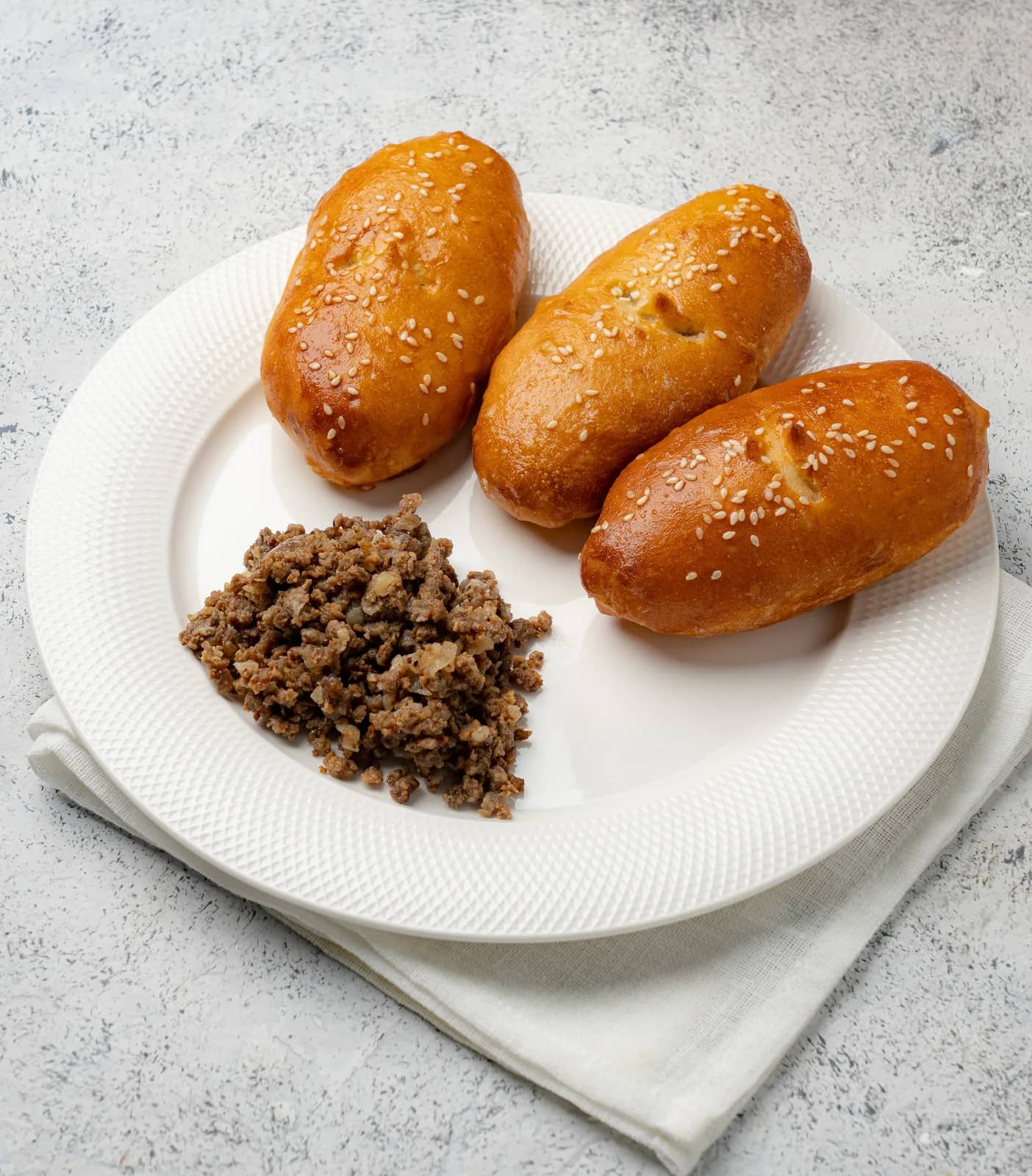 Пирожок с мясом